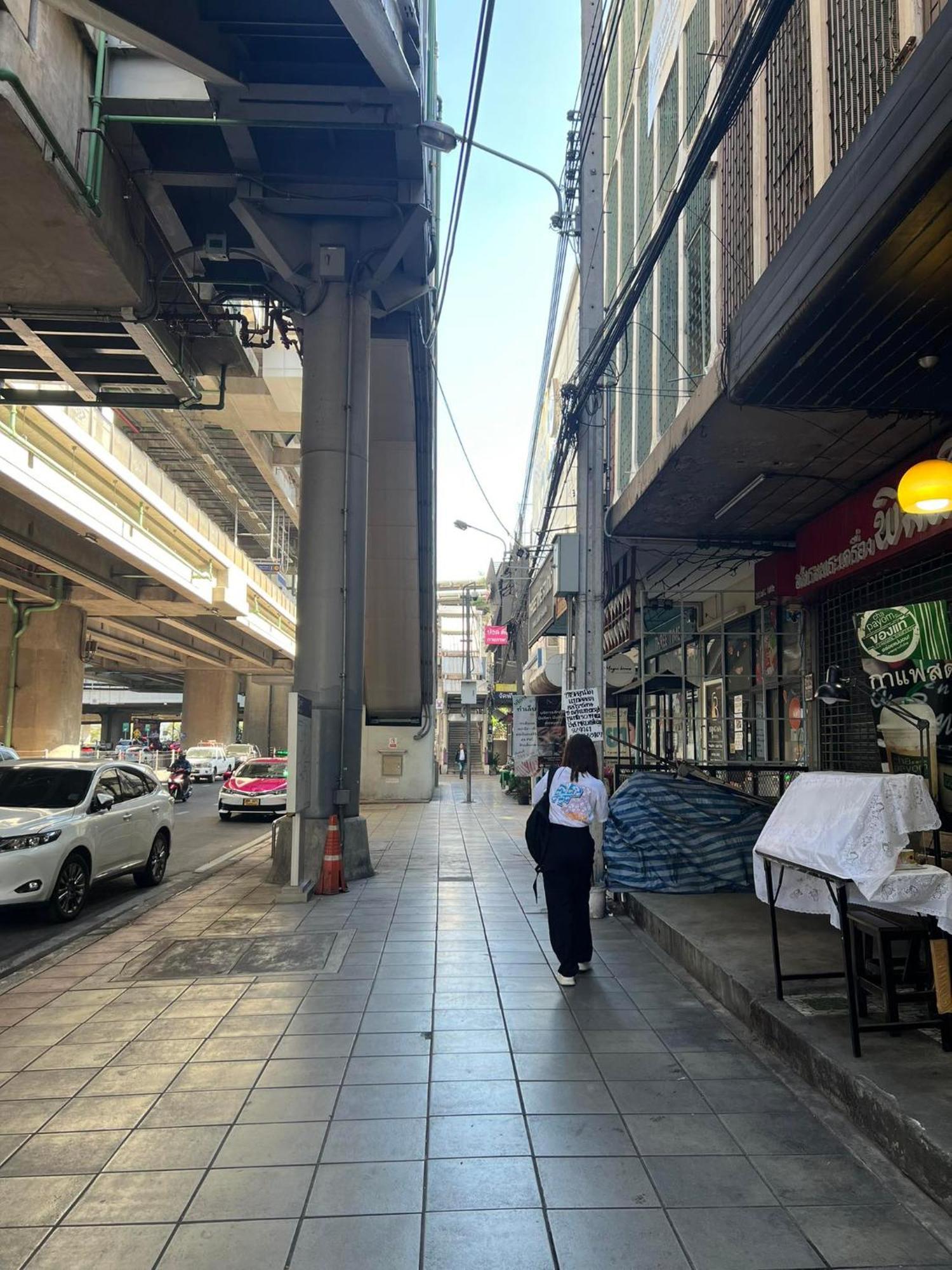 מלון בנגקוק Bangwa House - Mrt Bangwa Station מראה חיצוני תמונה